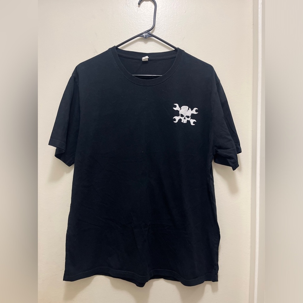Men’s Graphic T-Shirt size Large